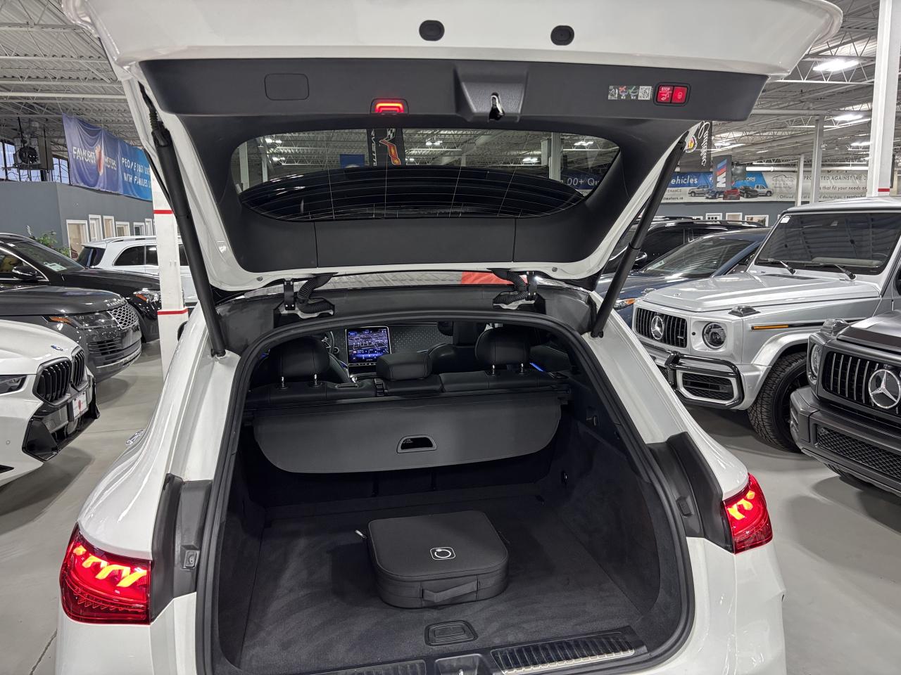 2023 Mercedes-Benz EQE EQE350|4MATIC|SUV|AMGNIGHTPKG|NAV|3DCAM|BURMESTER| - Photo #10