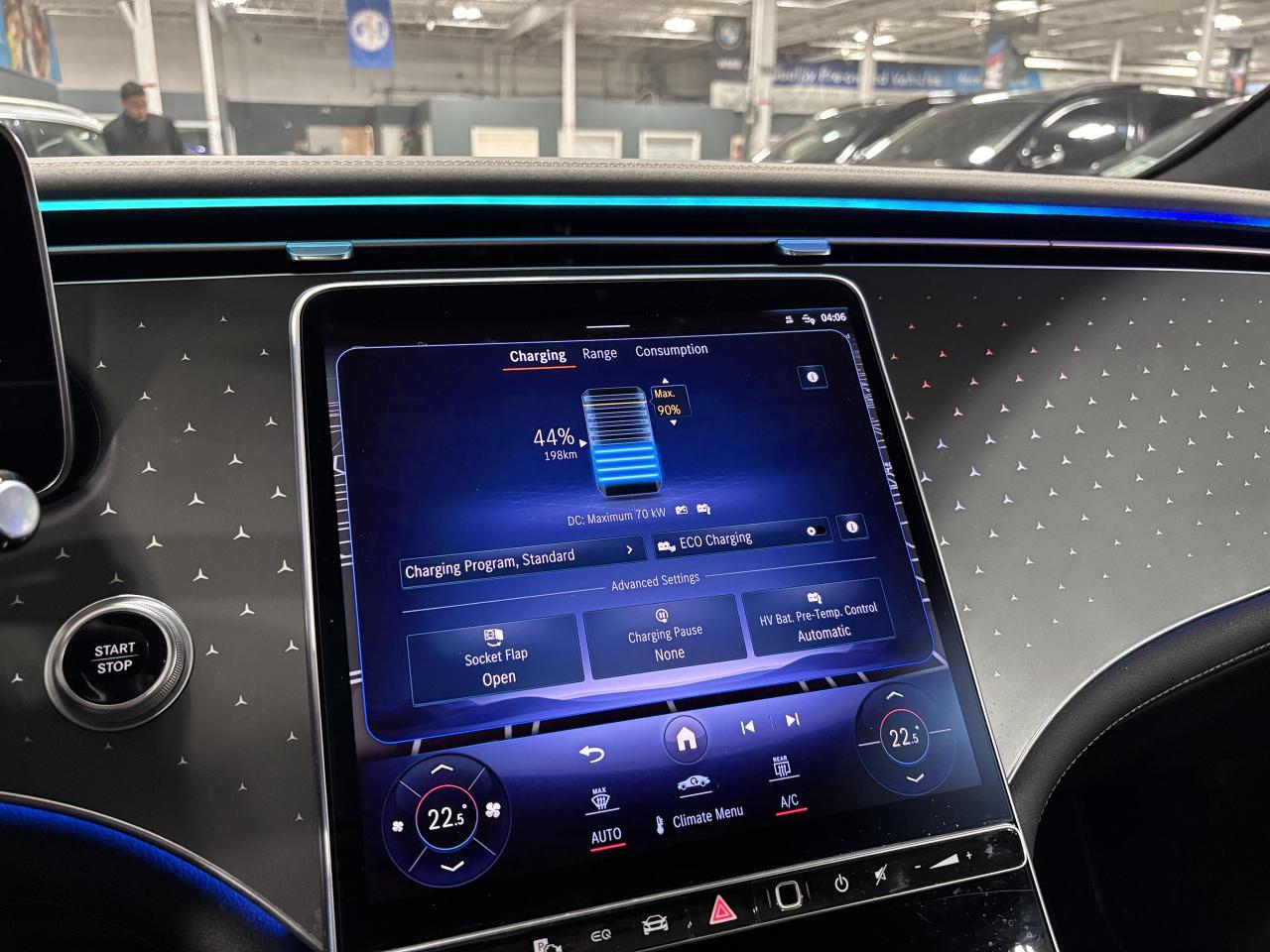 2023 Mercedes-Benz EQE EQE350|4MATIC|SUV|AMGNIGHTPKG|NAV|3DCAM|BURMESTER| Photo