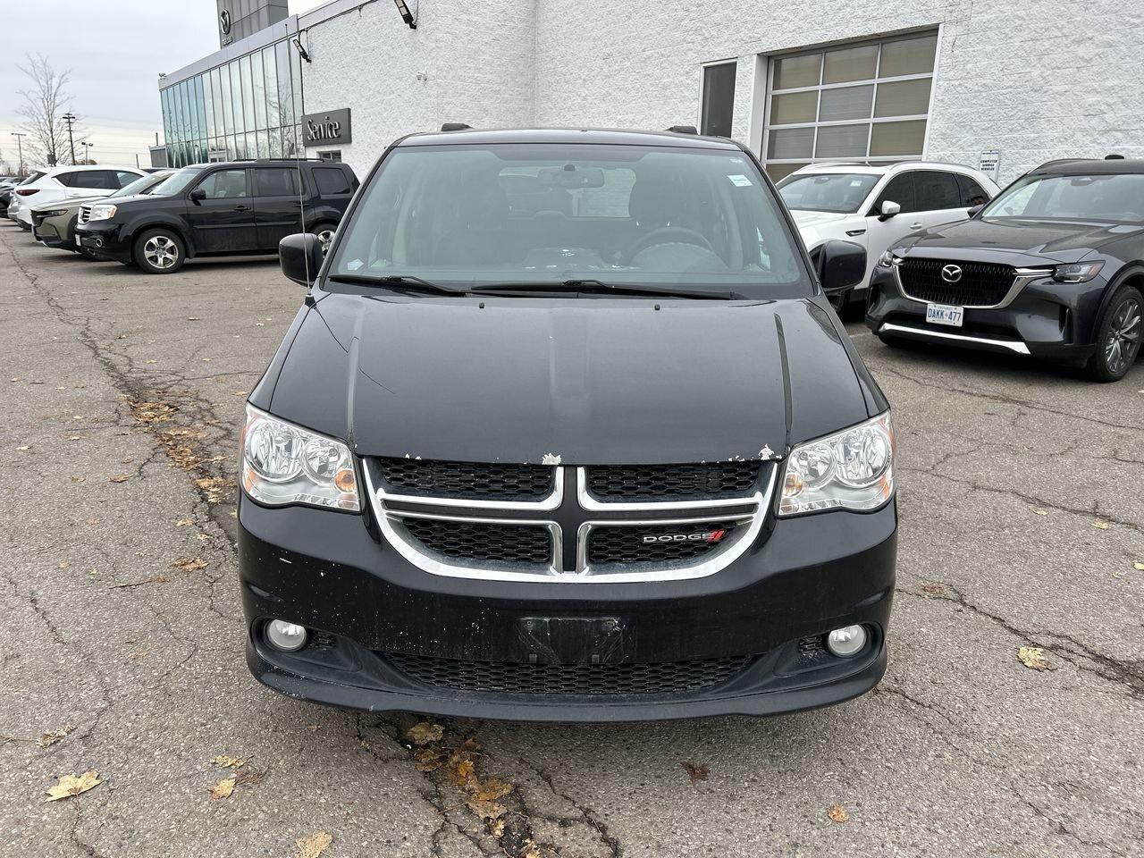 2017 Dodge Grand Caravan CVP / SXT Photo3
