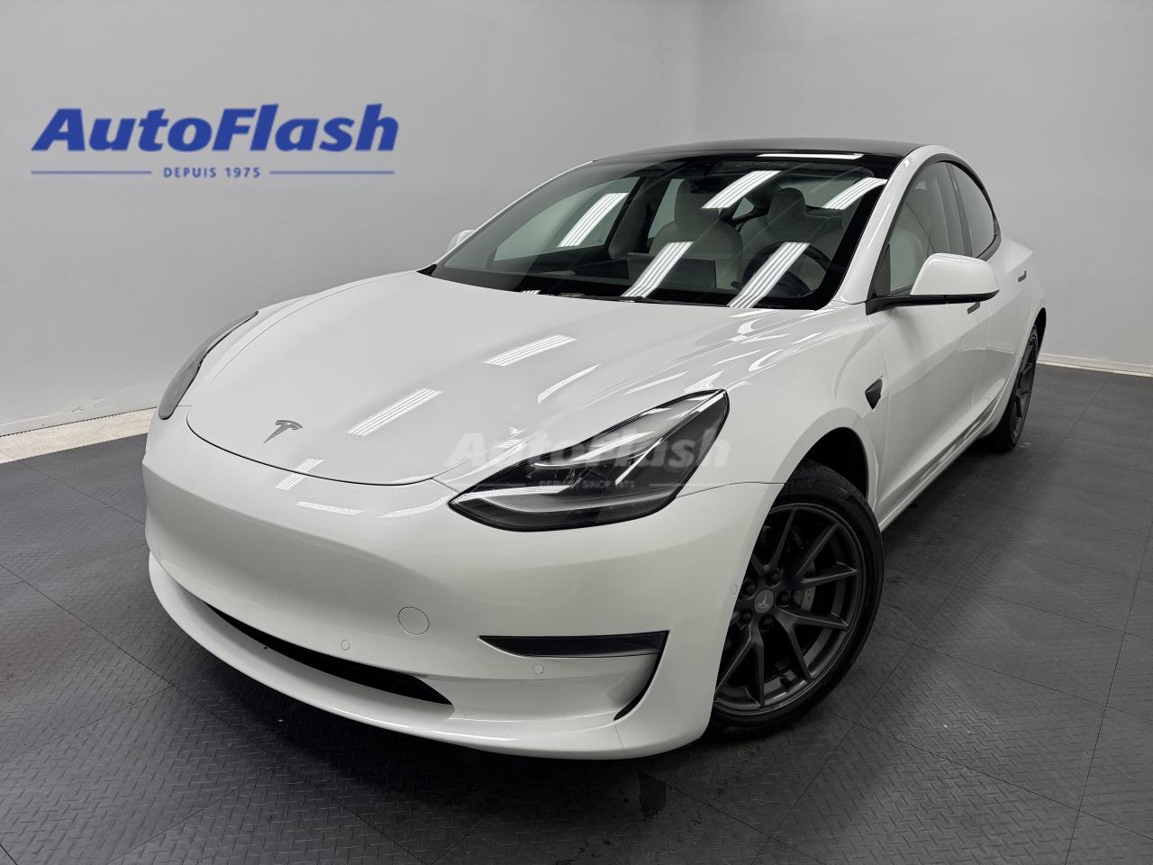 Used 2022 Tesla Model 3 AUTONOMIE 423KM, CAMERA, CUIR, TOIT PANORAMIQUE for sale in Saint-Hubert, QC