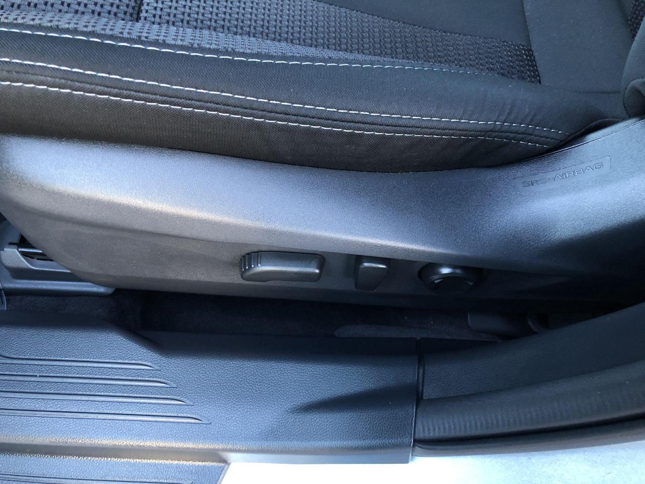 2025 Subaru Outback Touring LIKE NEW!!  EYESIGHT, ROOF, HTD. SEATS, BK Photo