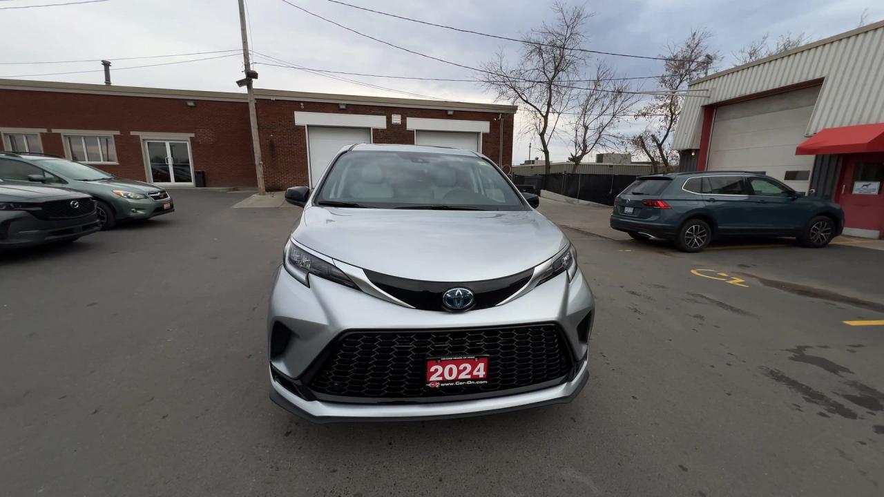 2024 Toyota Sienna XSE HYBRID AWD | 7-PASS | HTD LEATHER | SUNROOF Photo2