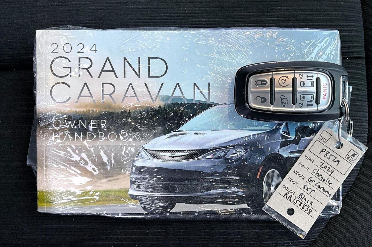 2024 Dodge Grand Caravan SXT | Stow n Go | Heated Seats | SafetyTec | FWD Photo