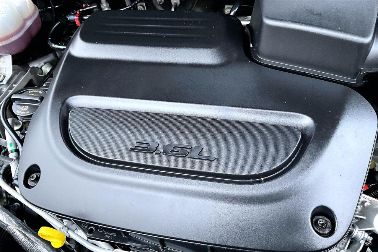 2024 Dodge Grand Caravan SXT | Stow n Go | Heated Seats | SafetyTec | FWD Photo