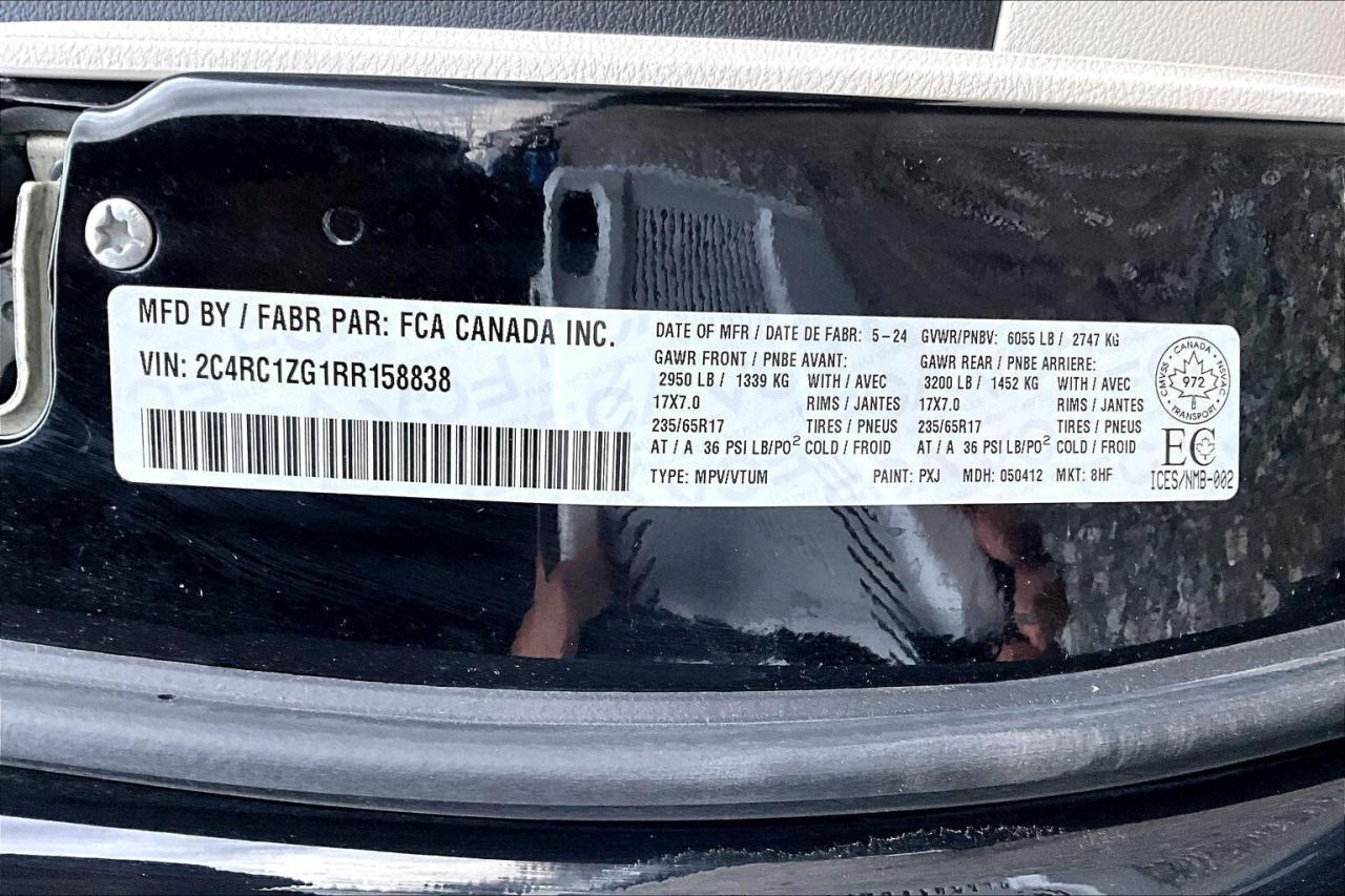 2024 Dodge Grand Caravan SXT | Stow n Go | Heated Seats | SafetyTec | FWD Photo