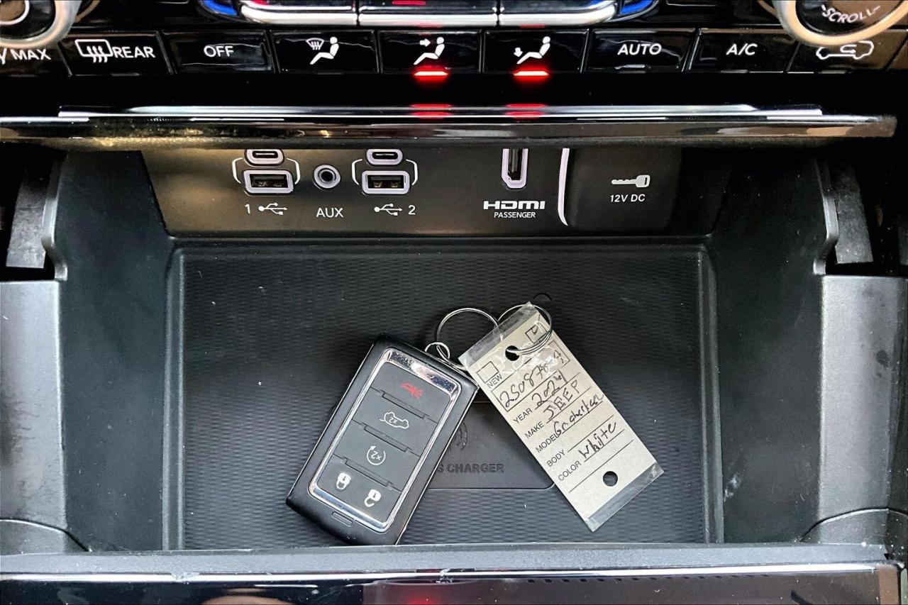 2024 Jeep Grand Cherokee L Summit Reserve High Altitude | LOADED | 4X4 Photo