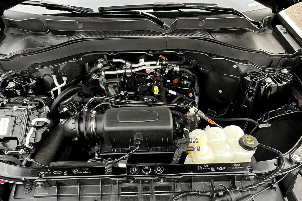 2023 Ford Explorer XLT | 6Seat | Heated Seats | SafetyTech | 4WD Photo