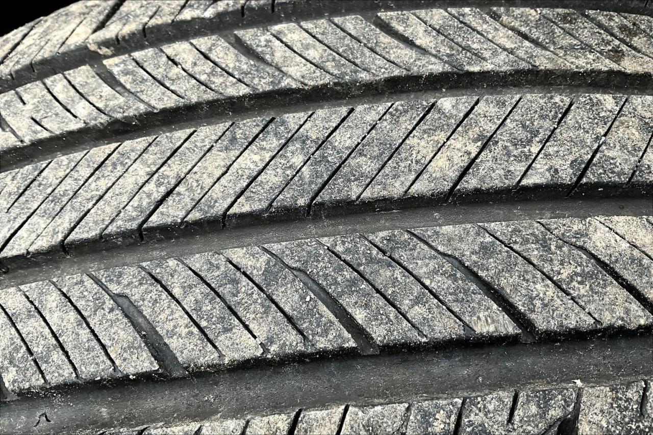 2023 Ford Explorer XLT | 6Seat | Heated Seats | SafetyTech | 4WD Photo