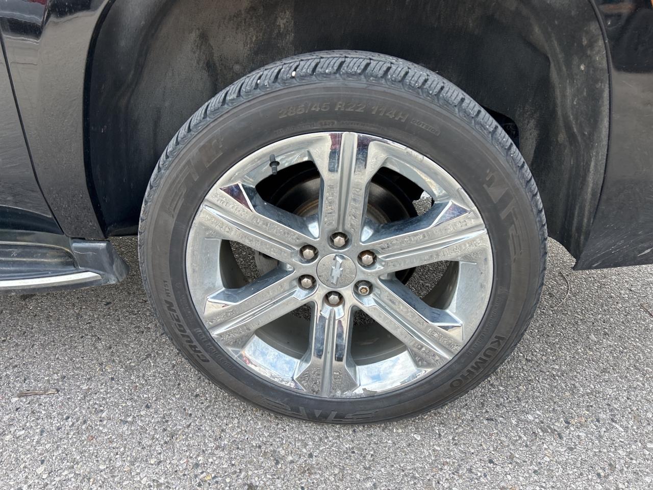 2020 Chevrolet Suburban PREMIER, HEATED/ COOLED LEATHER, SUNROOF! - Photo #10