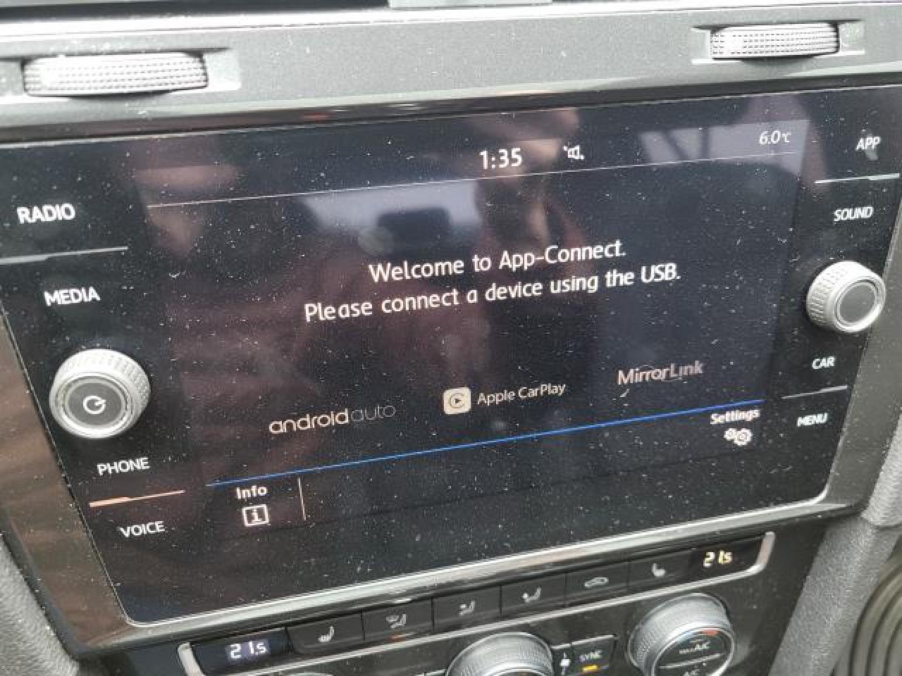 2019 Volkswagen Golf Highline Photo13