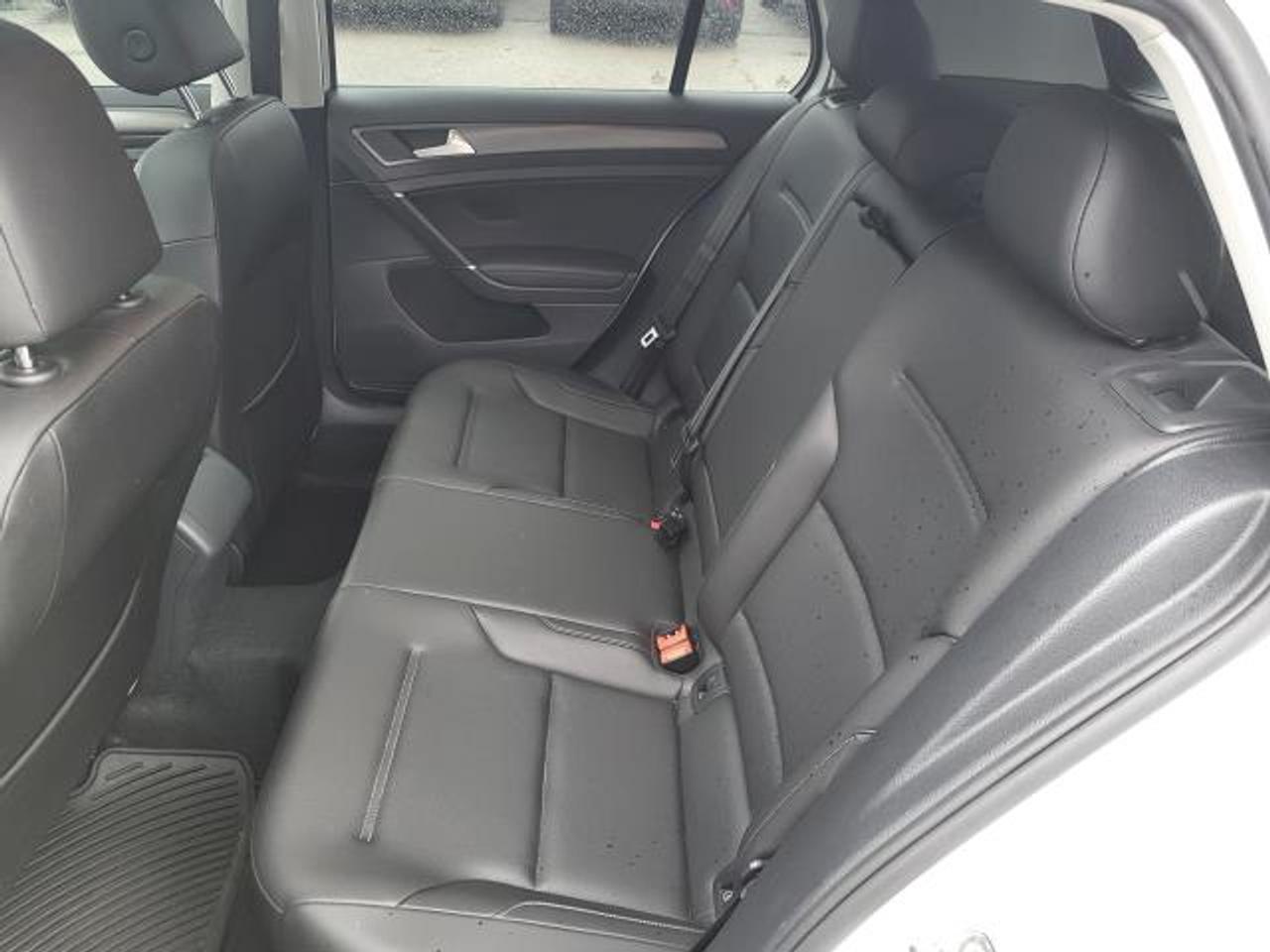 2019 Volkswagen Golf Highline Photo