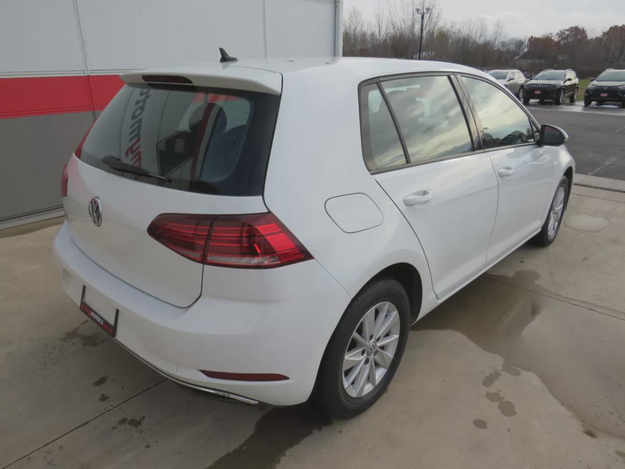 2020 Volkswagen Golf Comfortline (**CLEAN TITLE/NO ACCIDENTS**SAFETY/CERTIFIED**ALLOY RIMS**HEATED SEATS**DIGITAL TOUCHSCREEN**REVERSE CAMERA**STOP AND GO**CRUISE CONTROL**BLUETOOTH**) Photo
