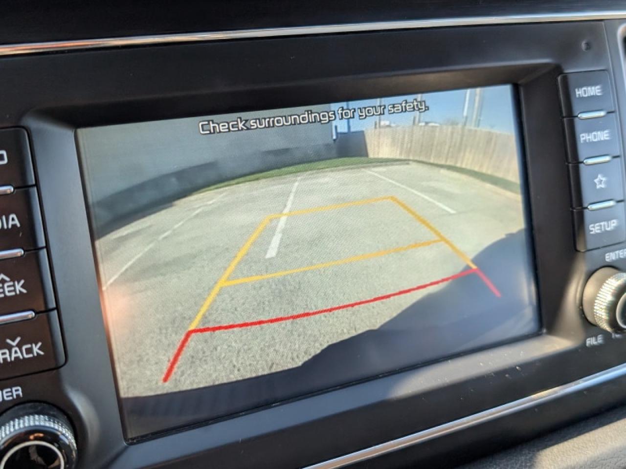 2020 Kia Sedona LX  **8 PASSENGER - PWR SLIDERS** Photo