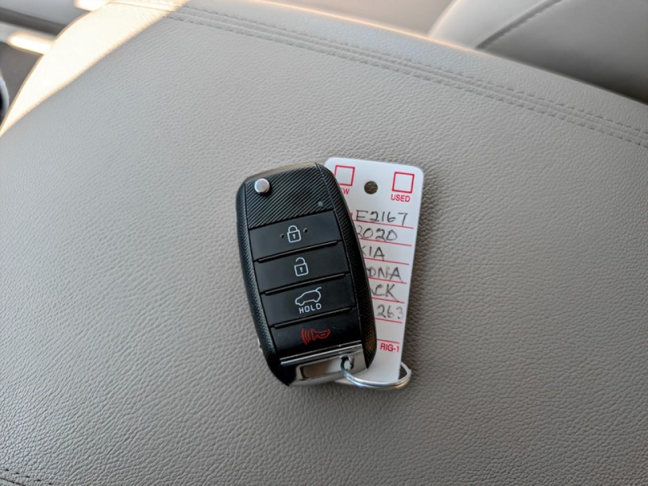 2020 Kia Sedona LX  **8 PASSENGER** Photo