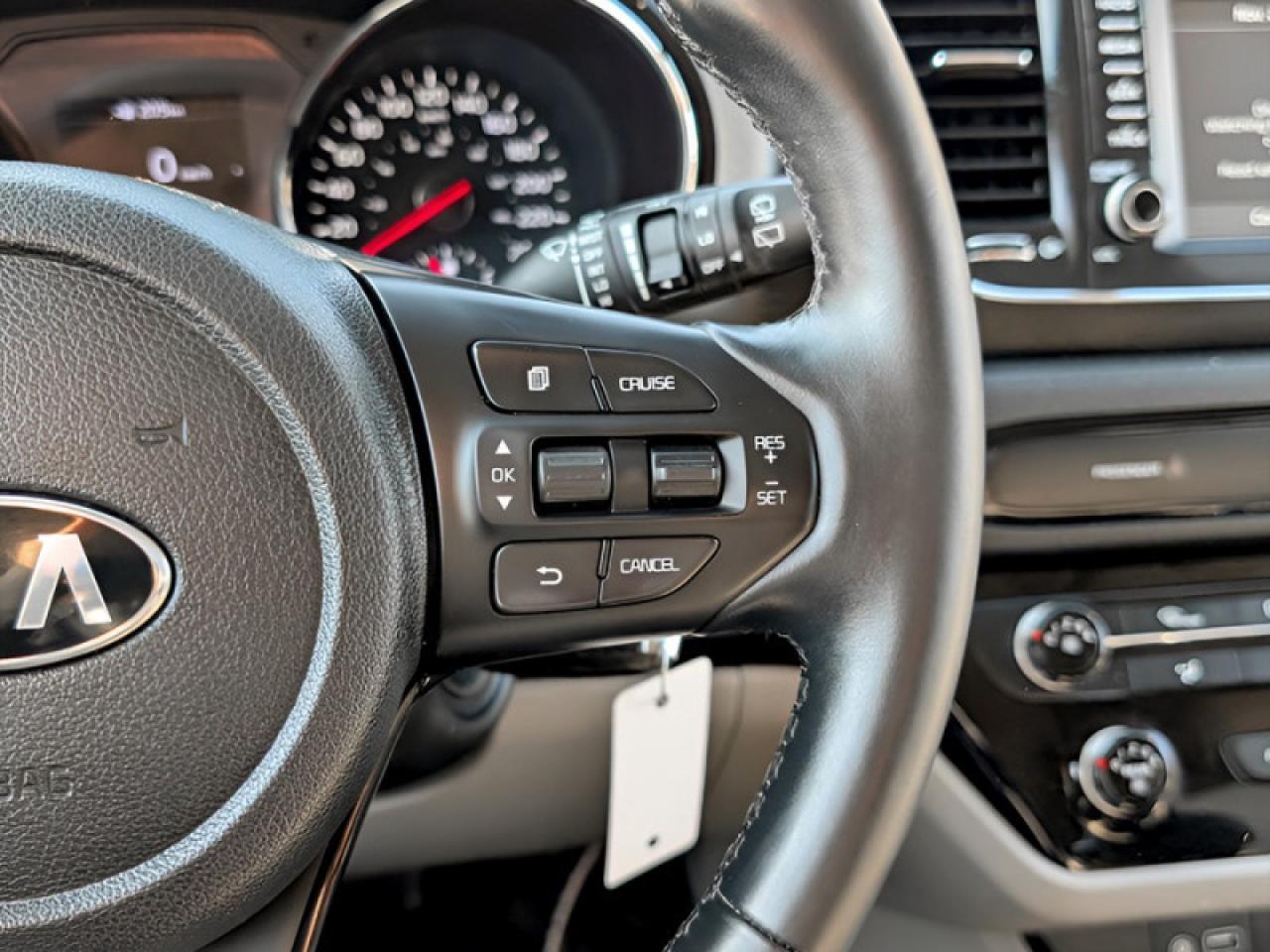 2020 Kia Sedona LX  **8 PASSENGER** Photo