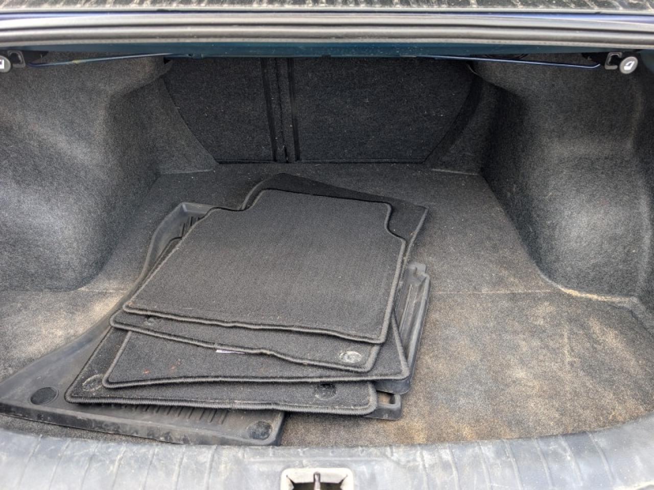 2020 Nissan Altima 2.5 SV  **AWD - 15 SERVICE RECORDS** Photo