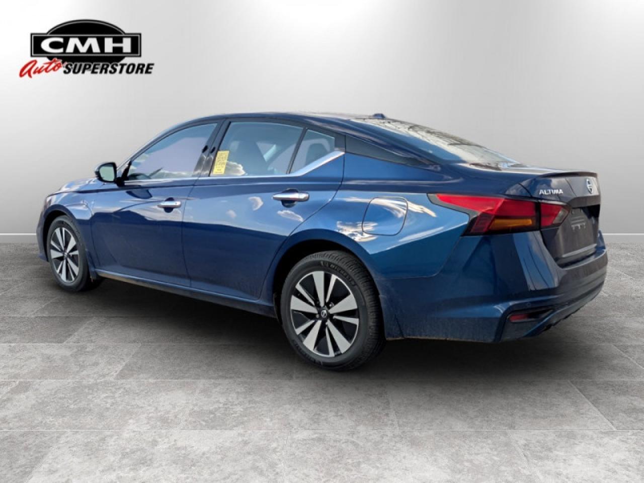 2020 Nissan Altima 2.5 SV  **AWD - 15 SERVICE RECORDS** Photo