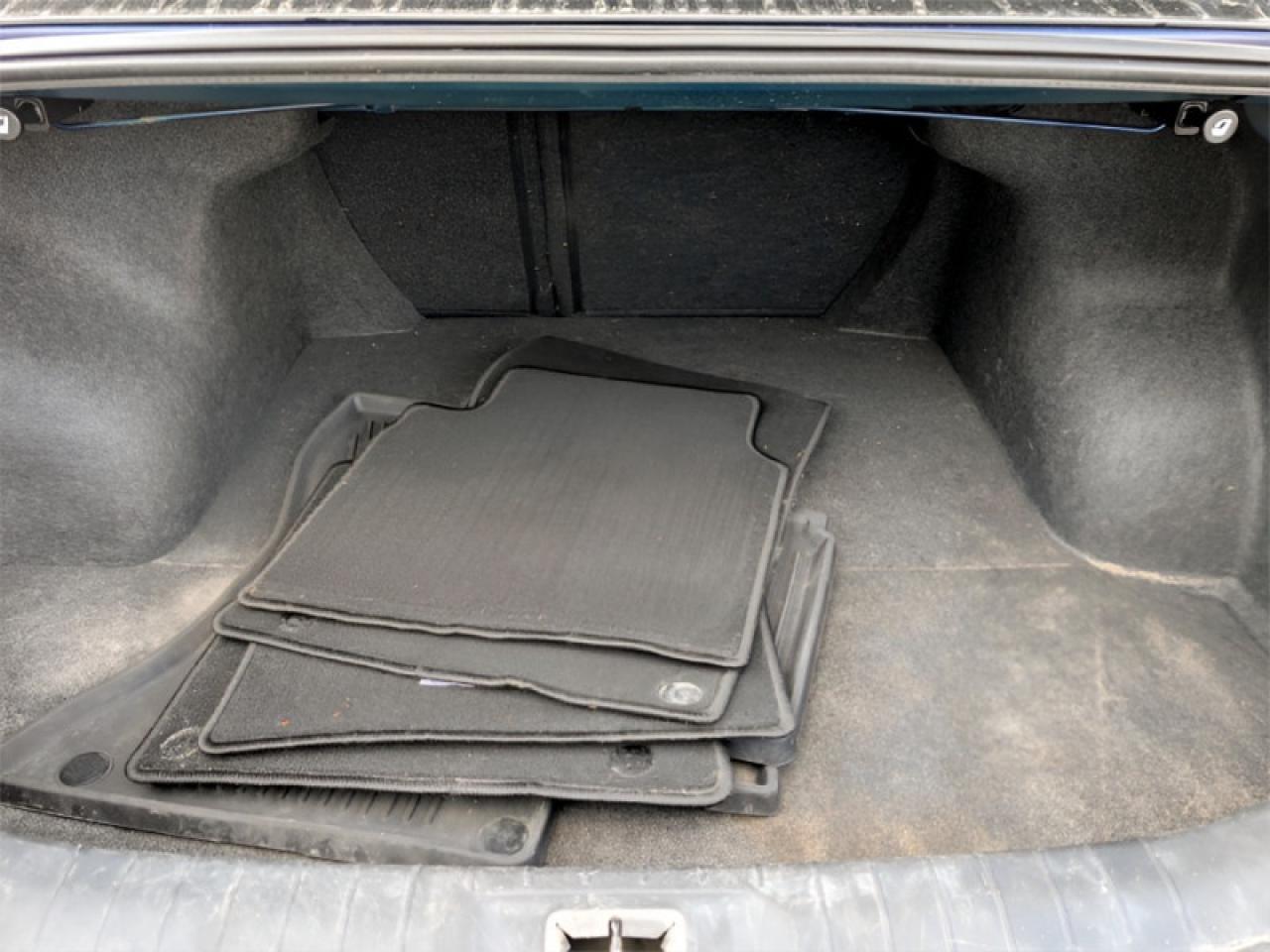 2020 Nissan Altima 2.5 SV  **AWD - 15 SERVICE RECORDS** Photo