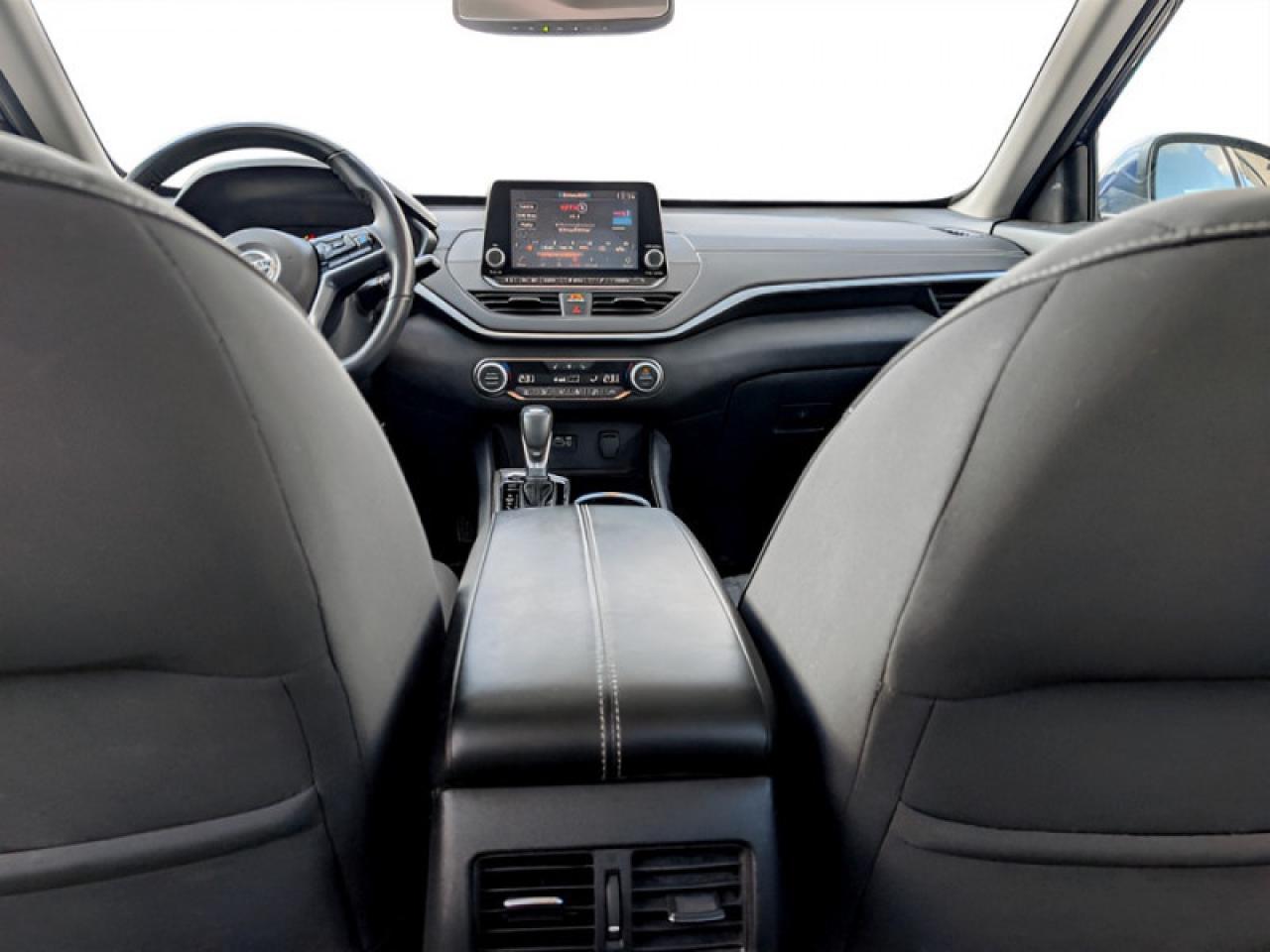 2020 Nissan Altima 2.5 SV  **AWD - 15 SERVICE RECORDS** Photo