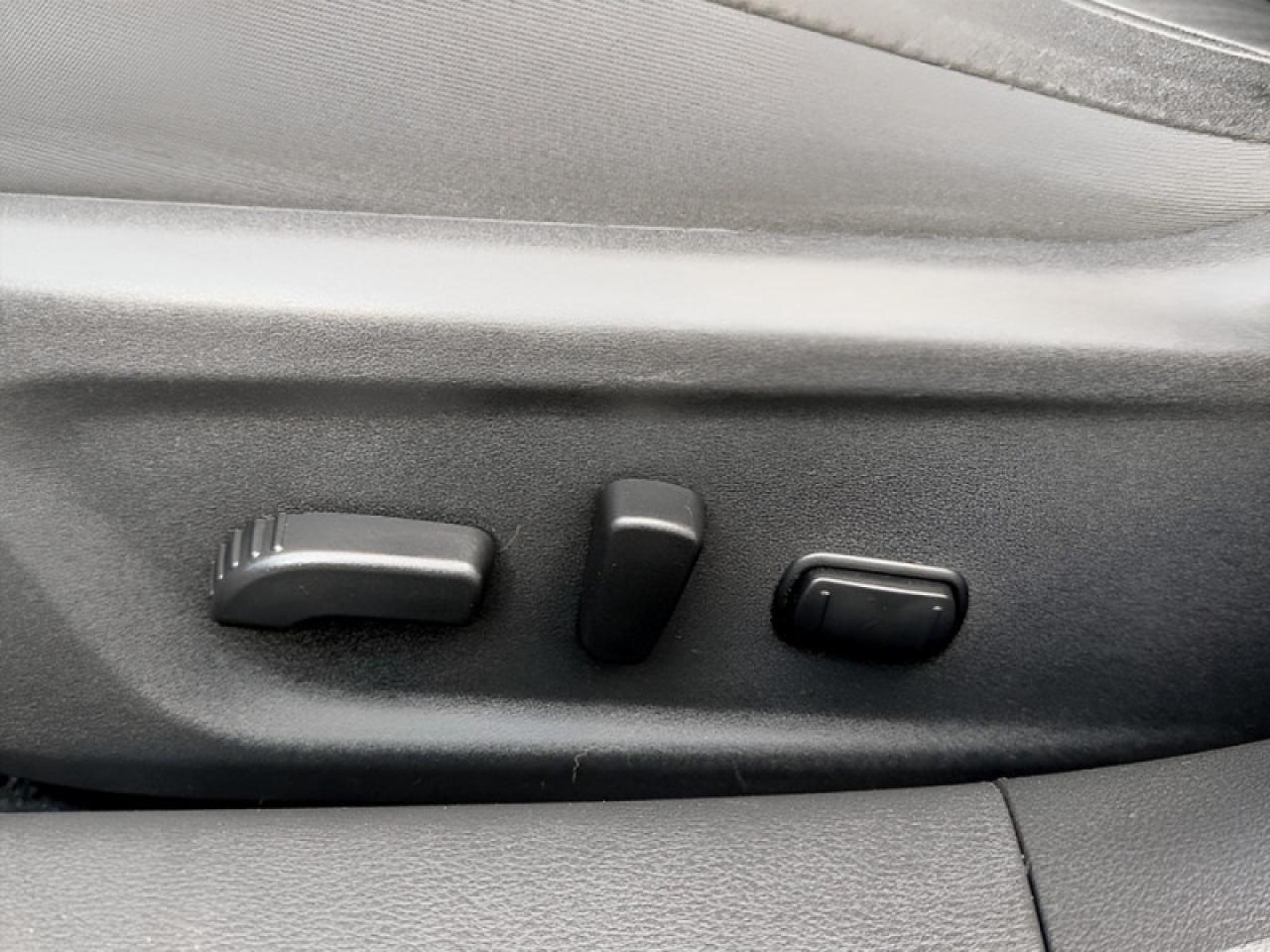 2020 Nissan Altima 2.5 SV  **AWD - 15 SERVICE RECORDS** Photo