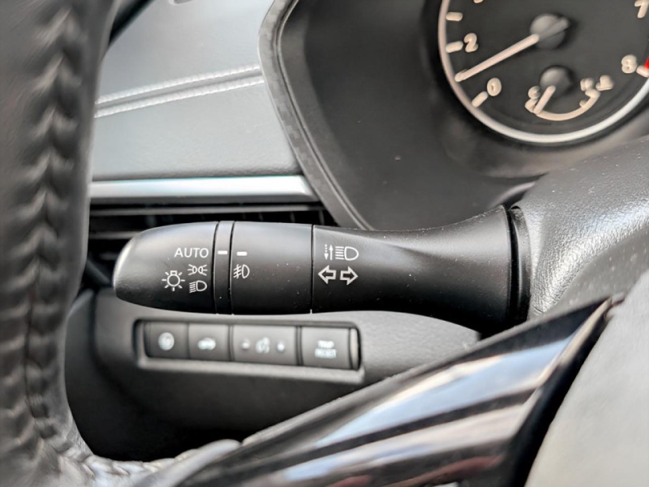 2020 Nissan Altima 2.5 SV  **AWD - 15 SERVICE RECORDS** Photo