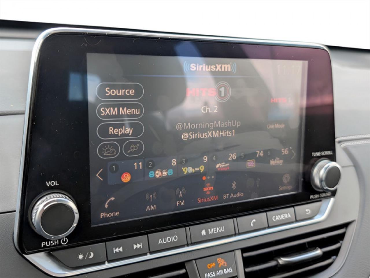 2020 Nissan Altima 2.5 SV  **AWD - 15 SERVICE RECORDS** Photo