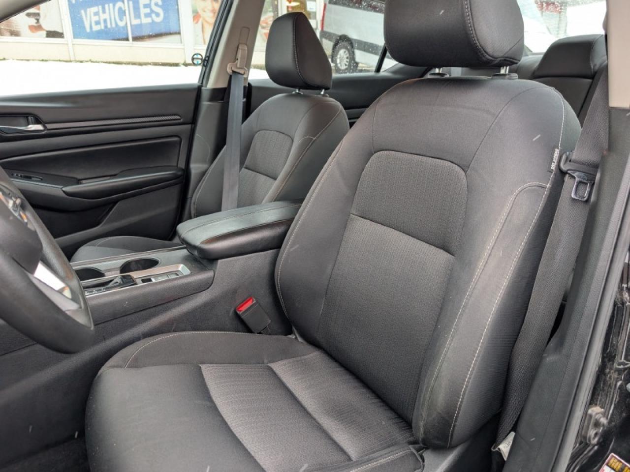 2021 Nissan Altima 2.5 SE  **16 SERVICE RECORDS** Photo