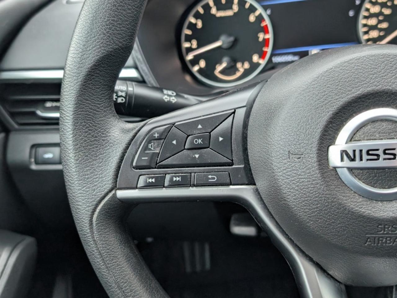 2021 Nissan Altima 2.5 SE  **16 SERVICE RECORDS** Photo