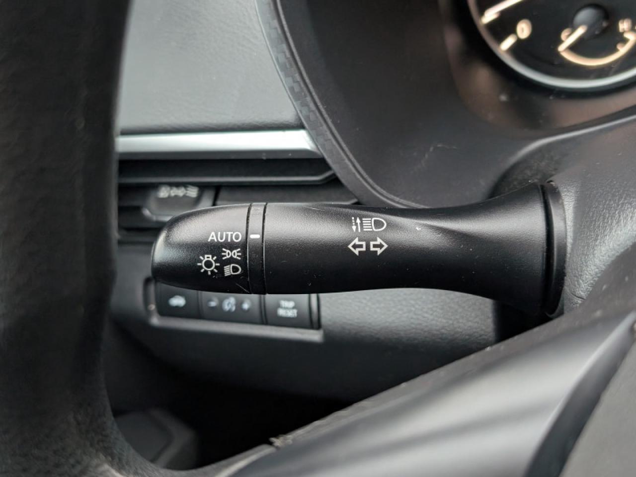 2021 Nissan Altima 2.5 SE  **16 SERVICE RECORDS** Photo