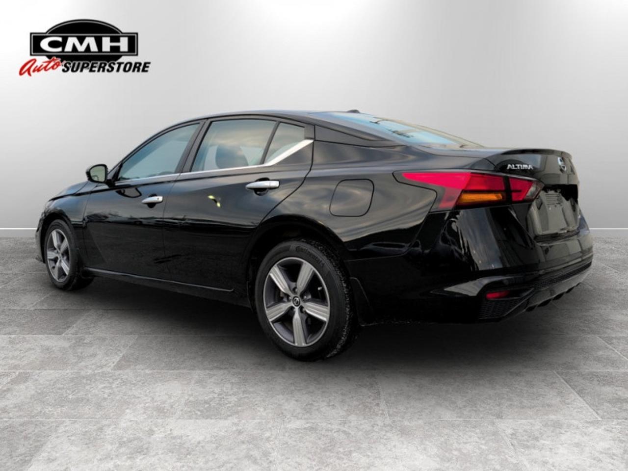 2021 Nissan Altima 2.5 SE  **16 SERVICE RECORDS** Photo2