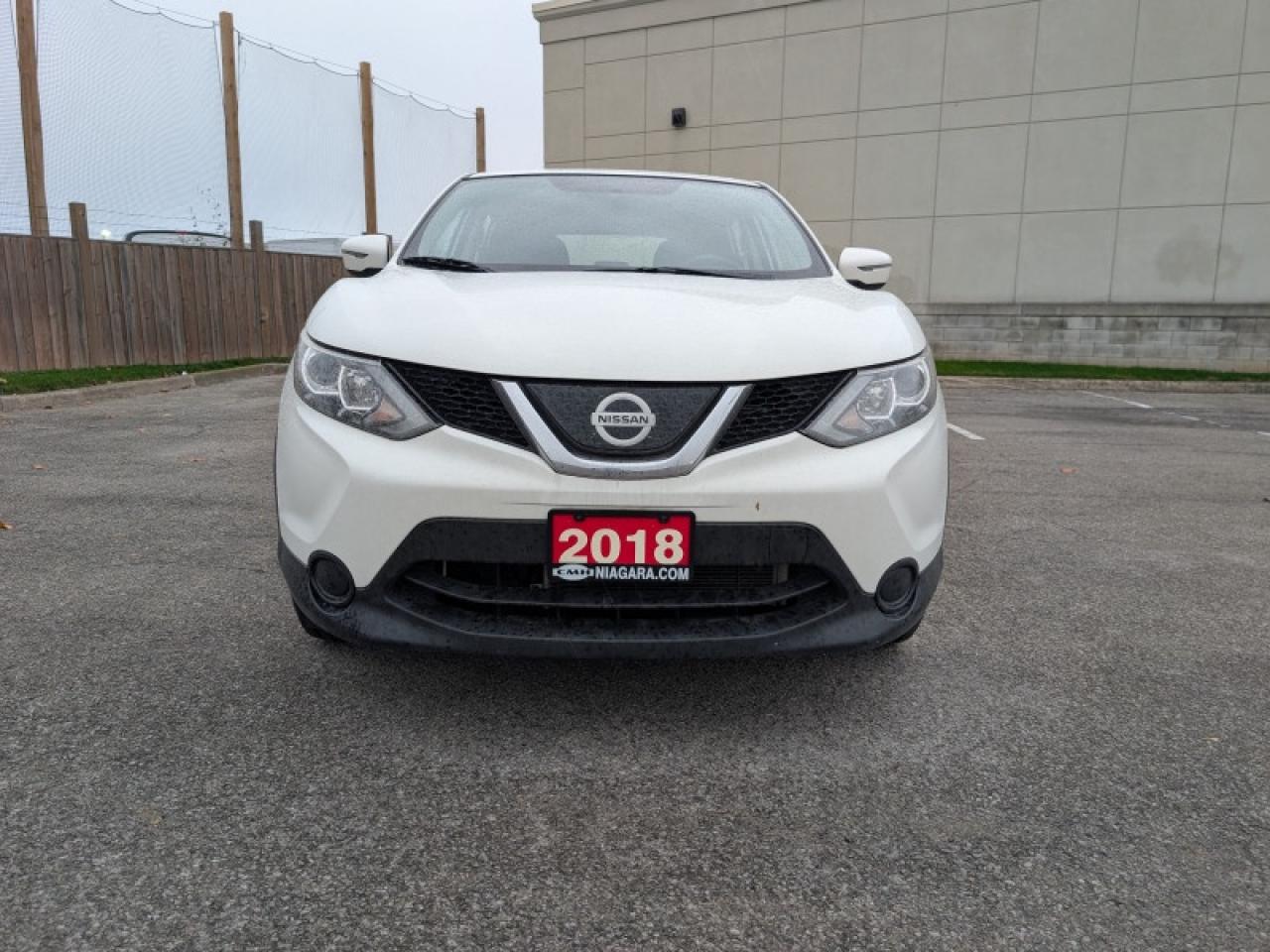 2018 Nissan Qashqai S  **LOW KMS - 20 SERVICE RECORDS** Photo