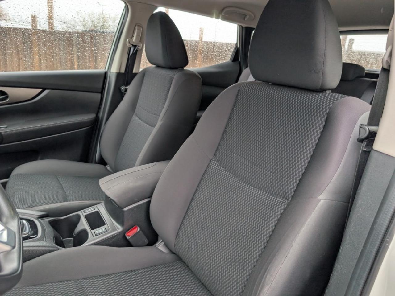 2018 Nissan Qashqai S  **LOW KMS - 20 SERVICE RECORDS** Photo