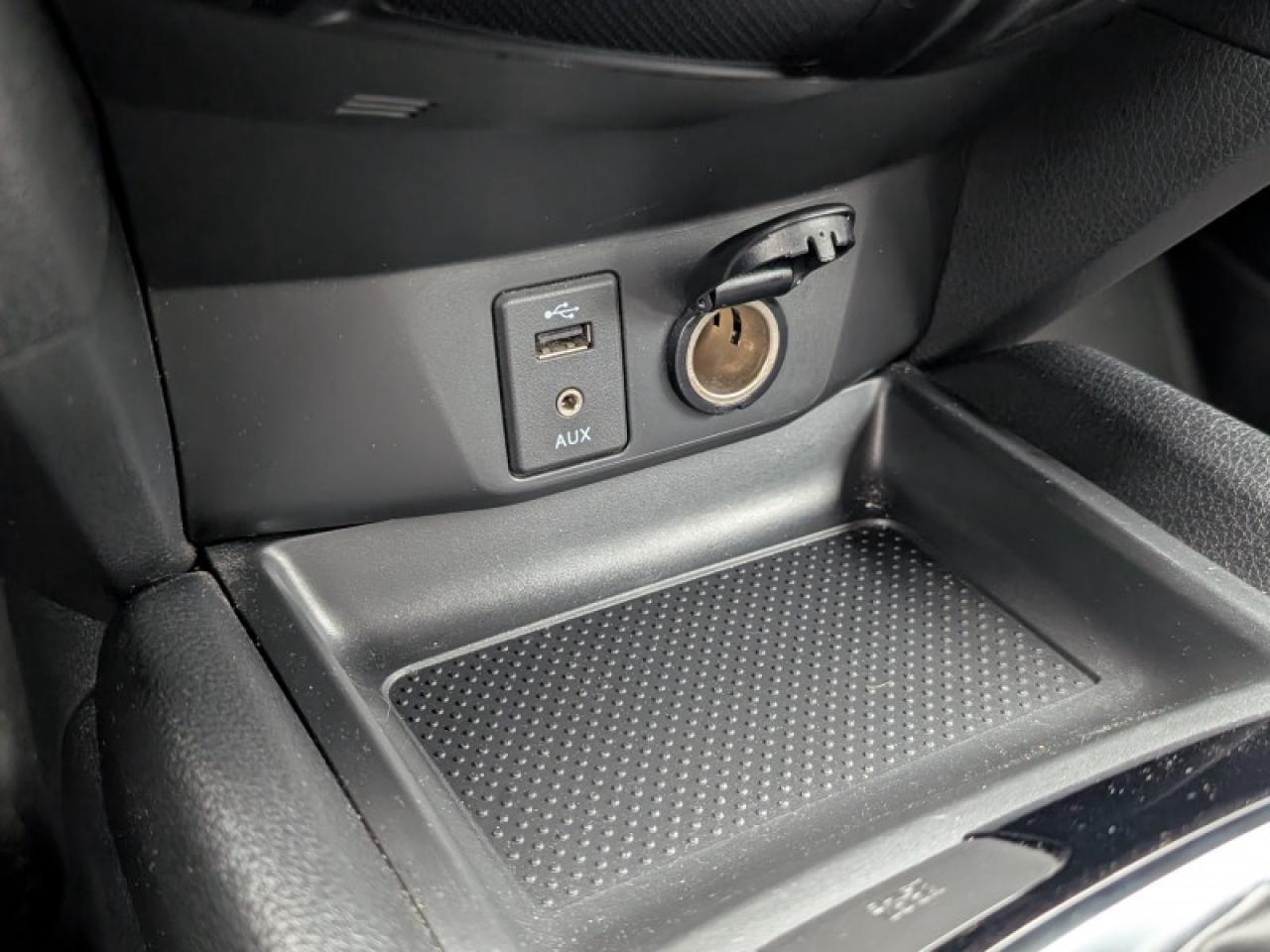 2018 Nissan Qashqai S  **LOW KMS - 20 SERVICE RECORDS** Photo