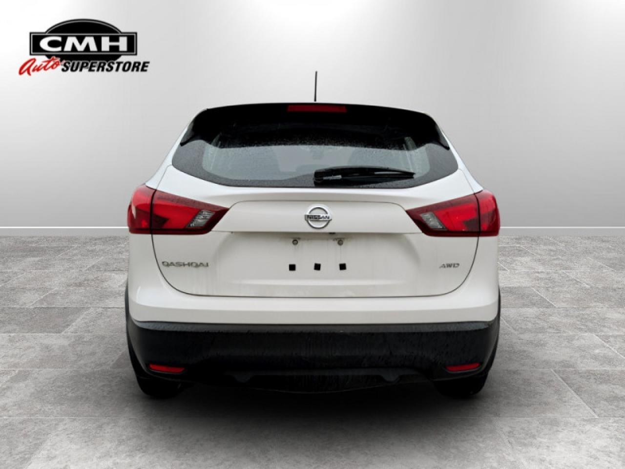 2018 Nissan Qashqai S  **LOW KMS - 20 SERVICE RECORDS** Photo3