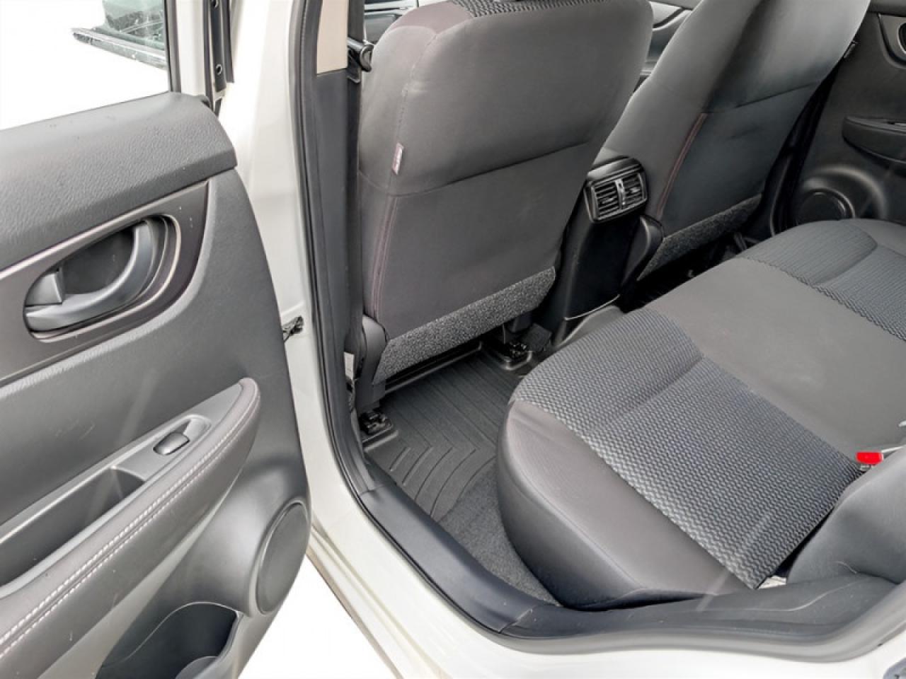 2018 Nissan Qashqai S  **LOW KMS - 20 SERVICE RECORDS** Photo