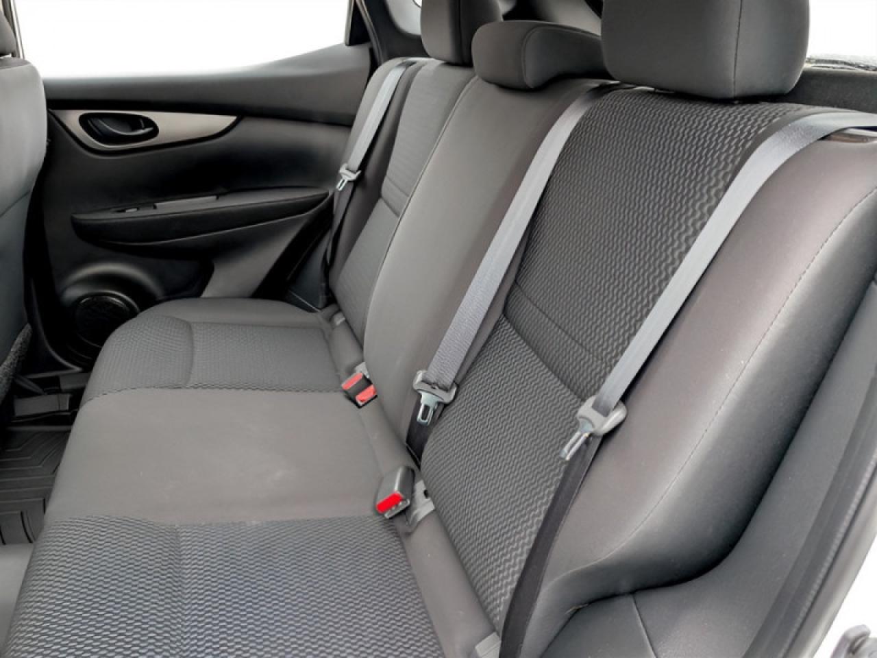 2018 Nissan Qashqai S  **LOW KMS - 20 SERVICE RECORDS** Photo