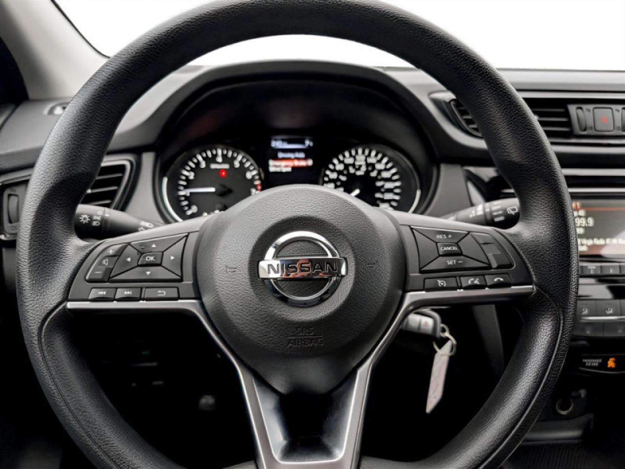 2018 Nissan Qashqai S  **LOW KMS - 20 SERVICE RECORDS** Photo