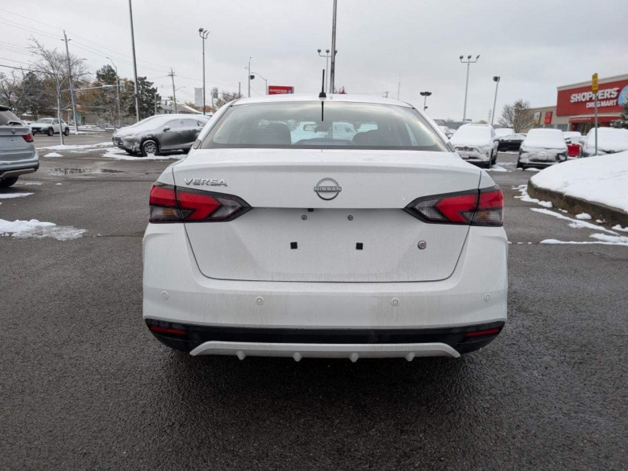 2024 Nissan Versa 1.6 S Photo4