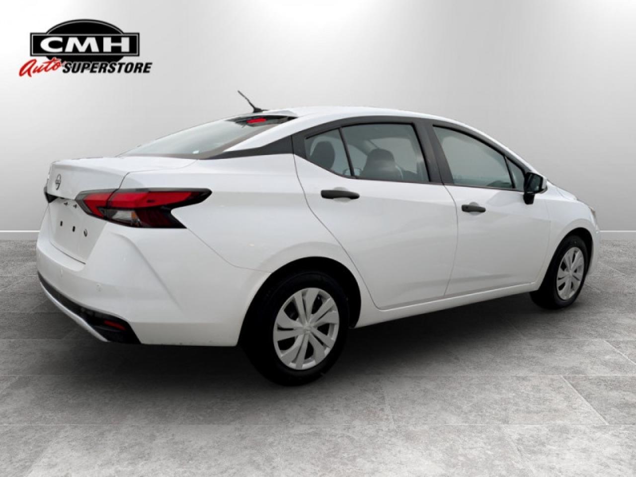 2024 Nissan Versa 1.6 S  **CLEAN CARFAX - ONE OWNER** Photo