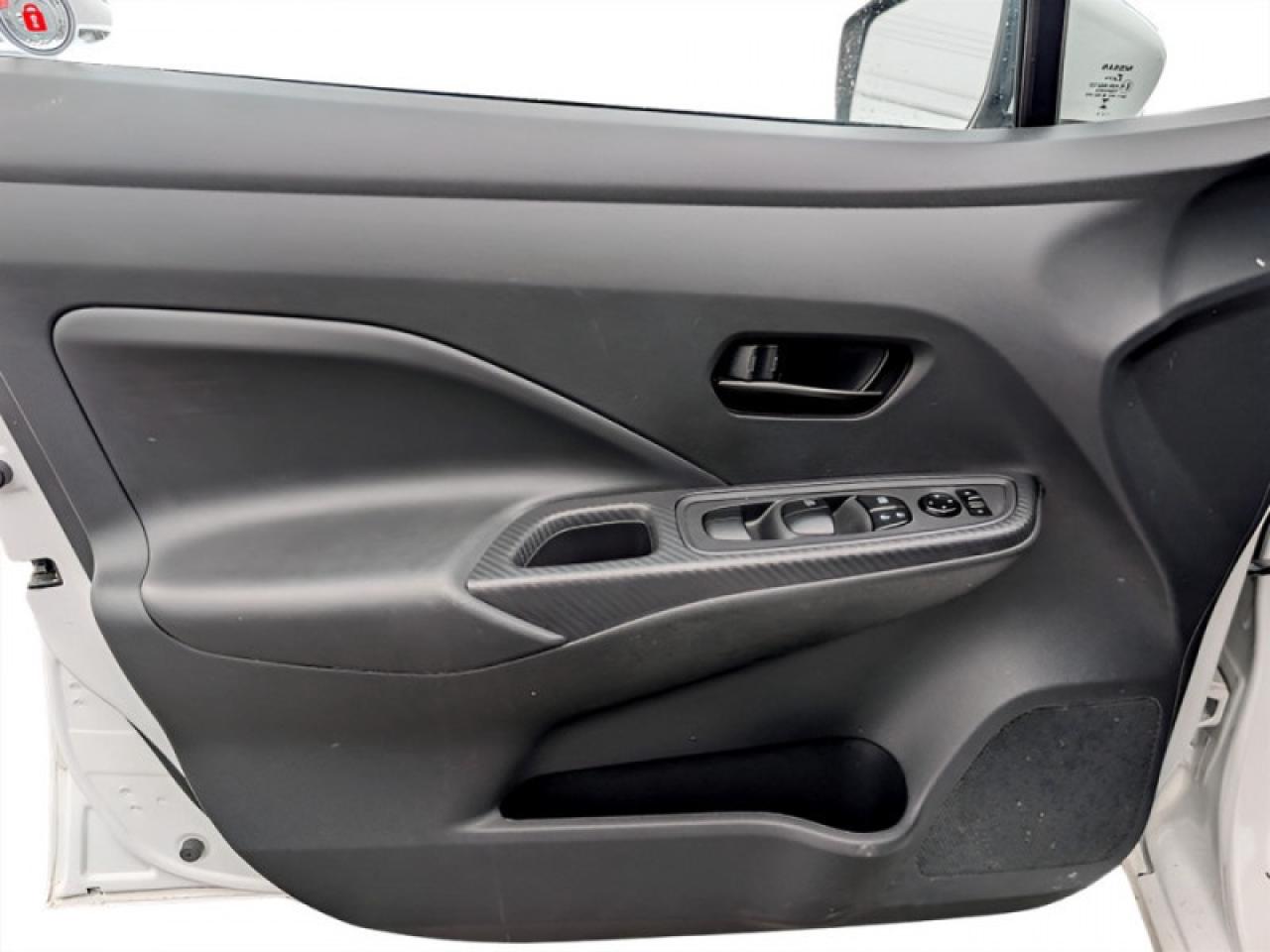 2024 Nissan Versa 1.6 S  **CLEAN CARFAX - ONE OWNER** Photo