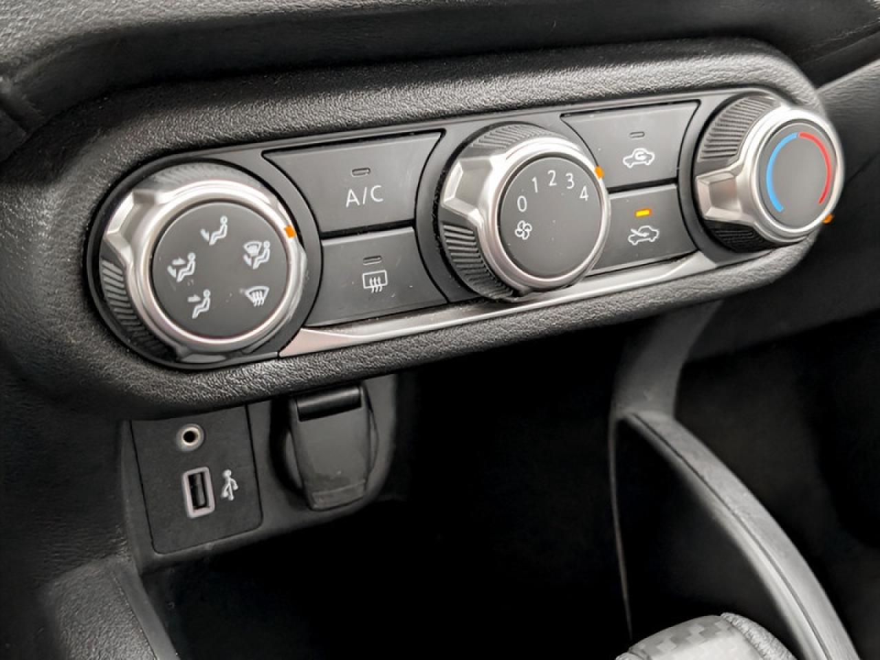 2024 Nissan Versa 1.6 S  **CLEAN CARFAX - ONE OWNER** Photo