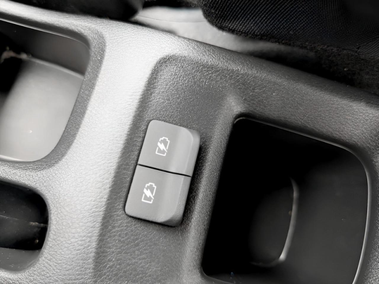 2024 Nissan Versa 1.6 S  **CLEAN CARFAX - ONE OWNER** Photo