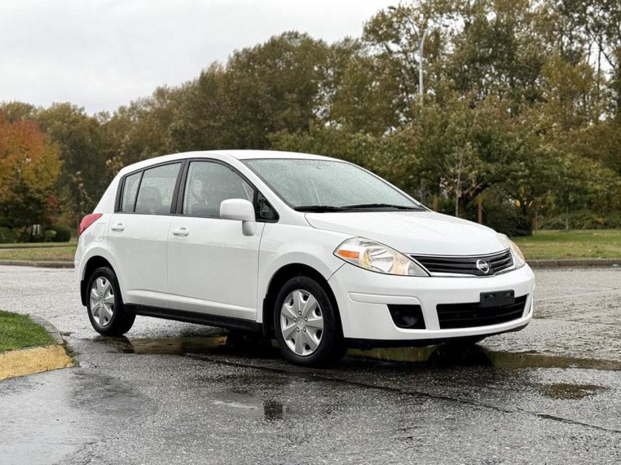 Used 2012 Nissan Versa 1.8 S Hatchback for sale in Burnaby, BC