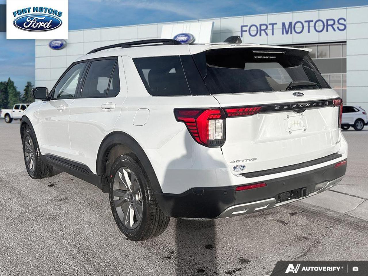 2026 Ford Explorer Active Photo3