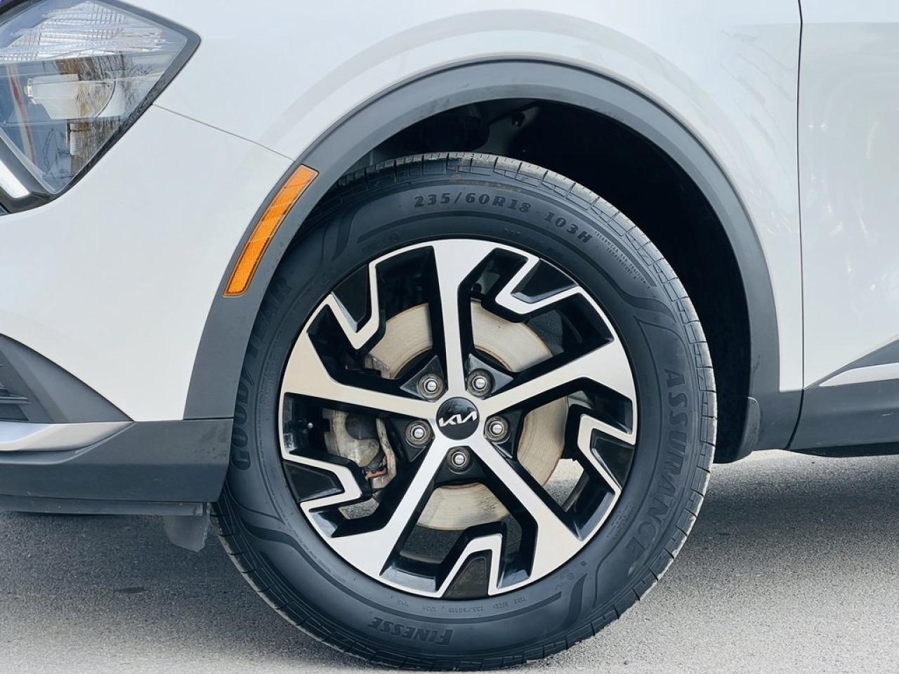 2023 Kia Sportage EX Photo