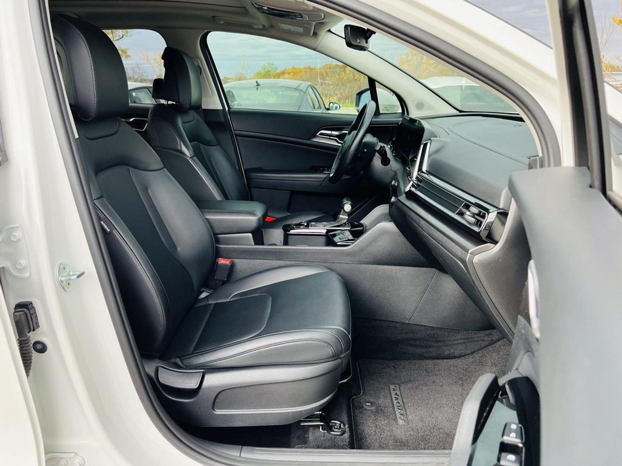 2023 Kia Sportage EX Photo