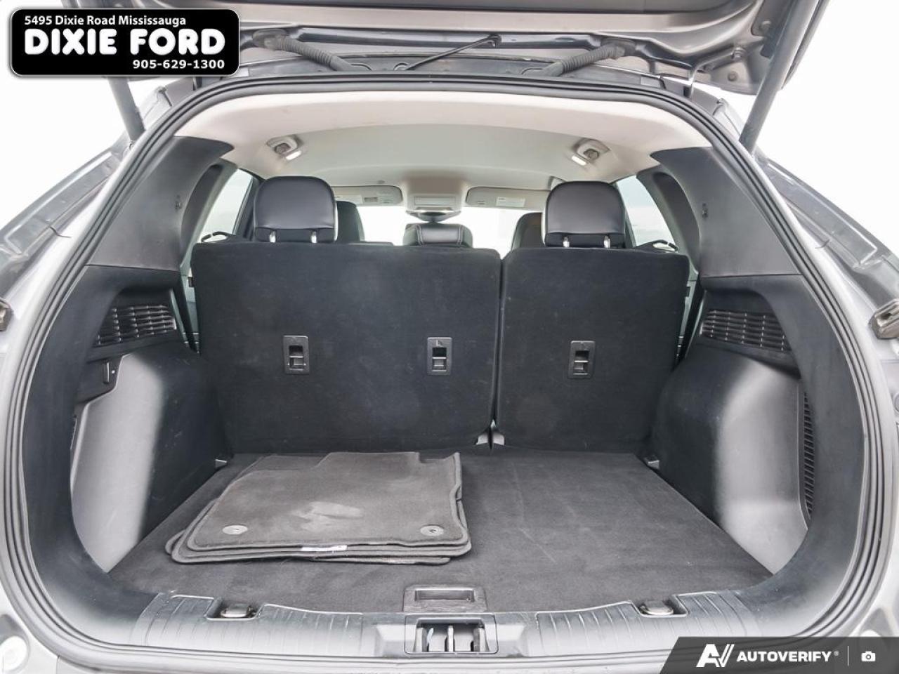 2023 Ford Escape Platinum Photo