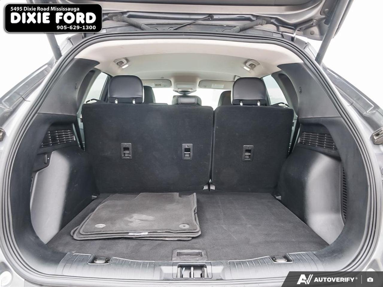 2023 Ford Escape Platinum Photo