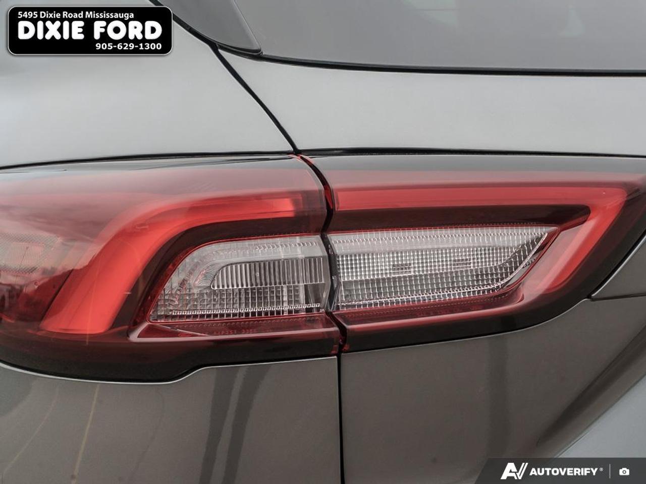 2023 Ford Escape Platinum Photo