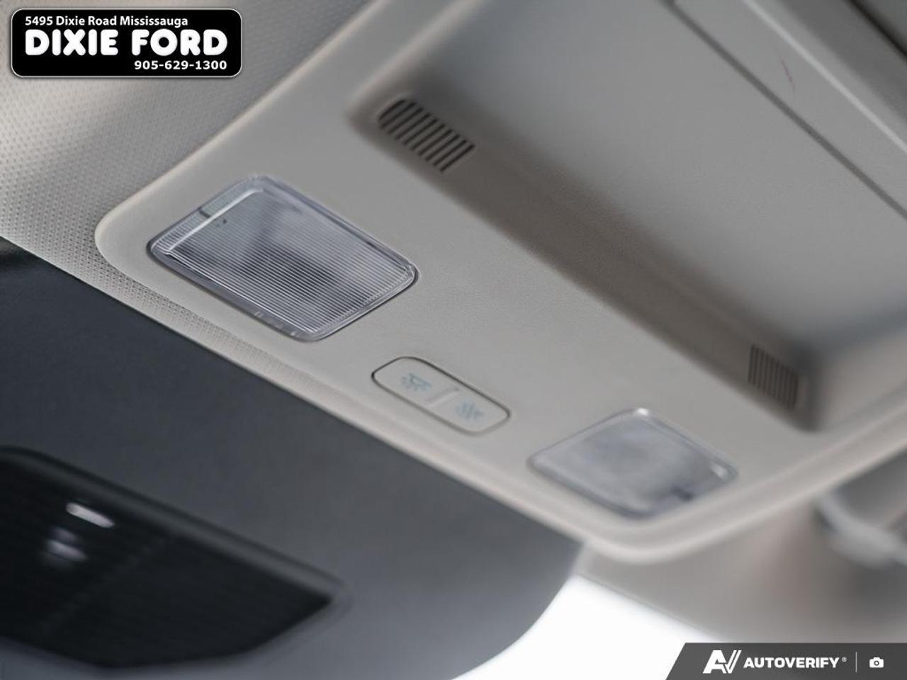 2023 Ford Escape Platinum Photo